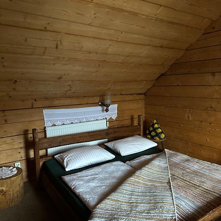 Guest House Anastasia Tatariv Esterno foto