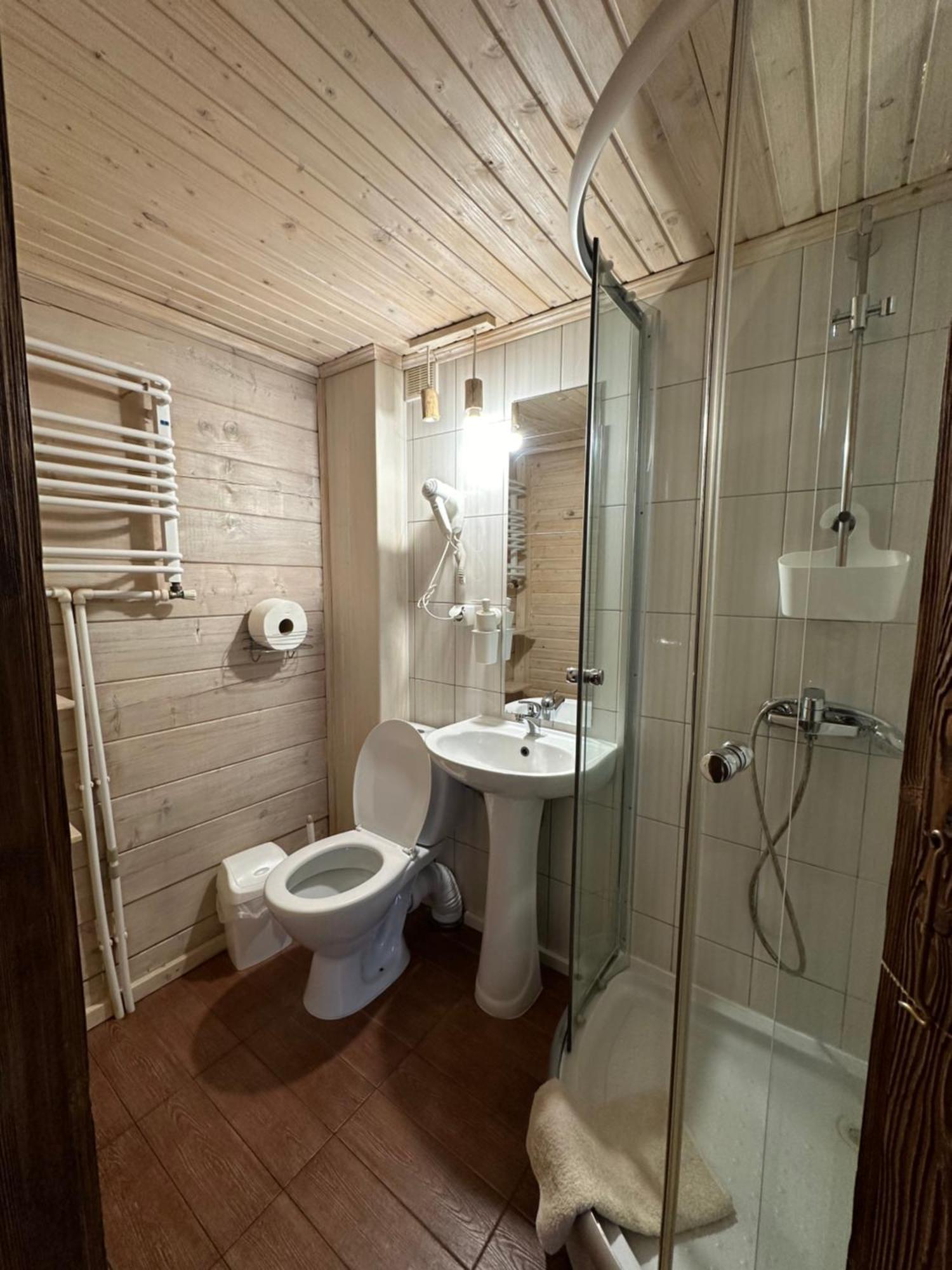 Guest House Anastasia Tatariv Esterno foto