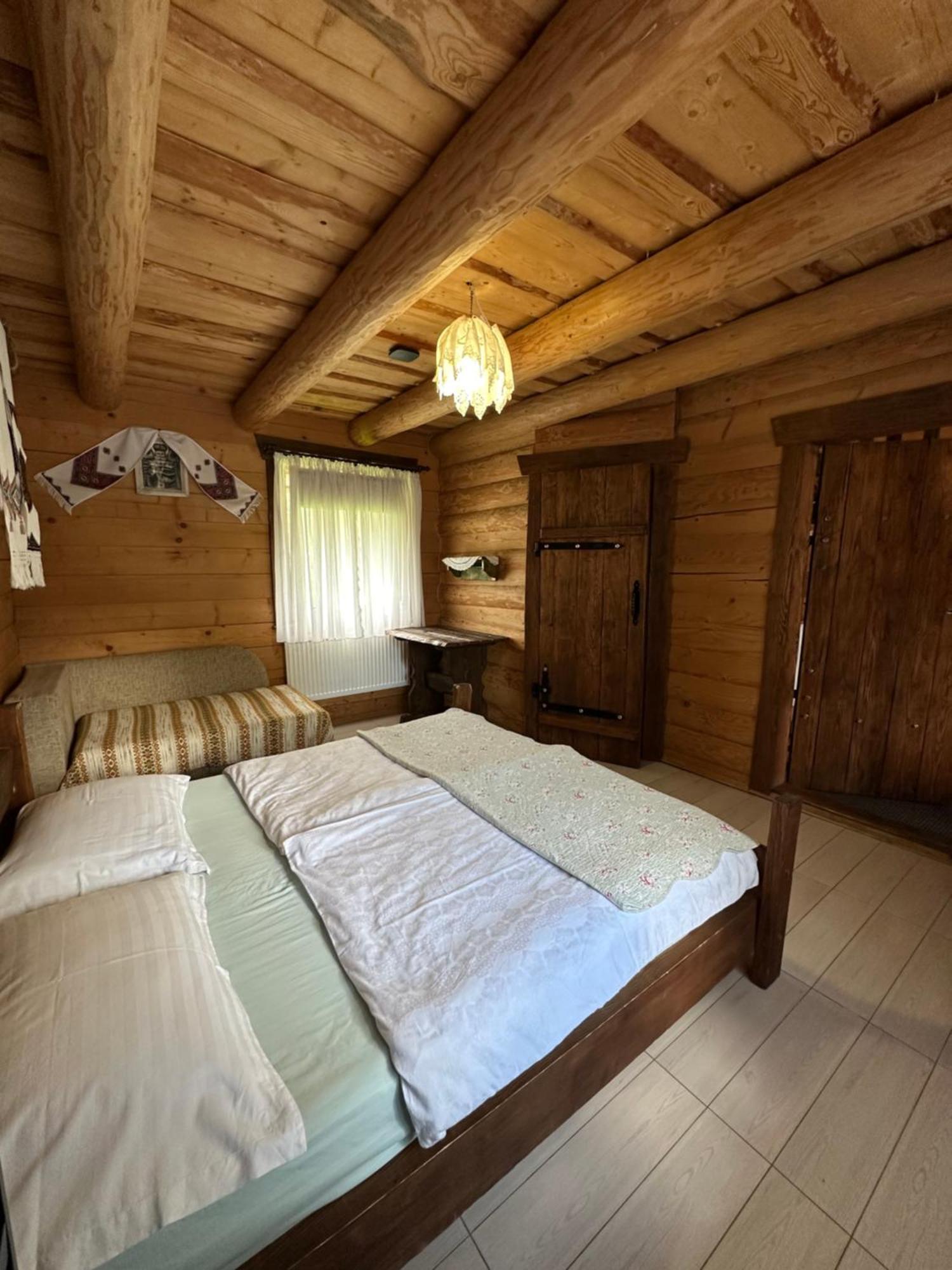 Guest House Anastasia Tatariv Esterno foto